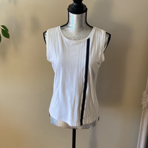 Cyrus Cardigan and top set. Size medium. - Picture 4 of 5